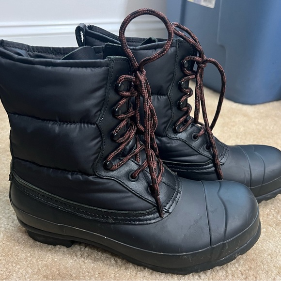 Hunter Insulted Duck Boot - Picture 1 of 10